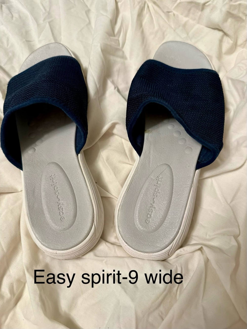 Easy Spirit Taylor Women’s  9-wide